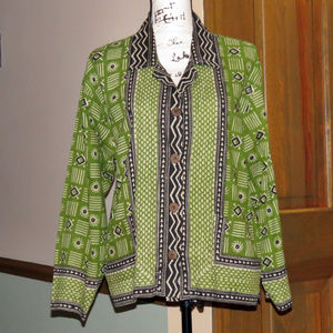 CHICO'S Design Aztec Print Top - Sz S/M - Like New